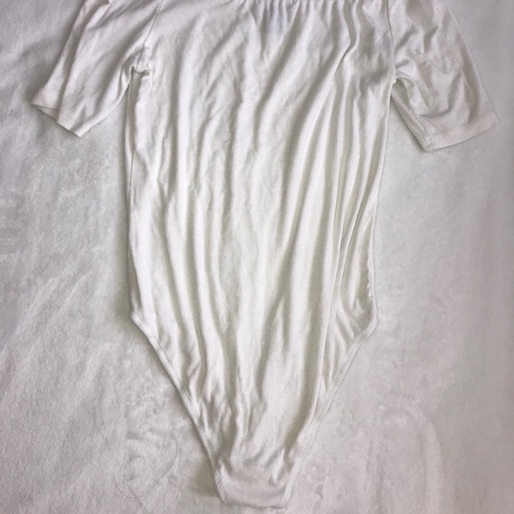 off-shoulder bodysuit - Picture 3 of 3